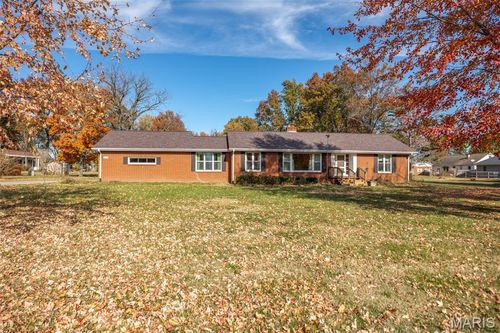 1015 E Clark St, Litchfield, IL, 62056-1327 | Card Image