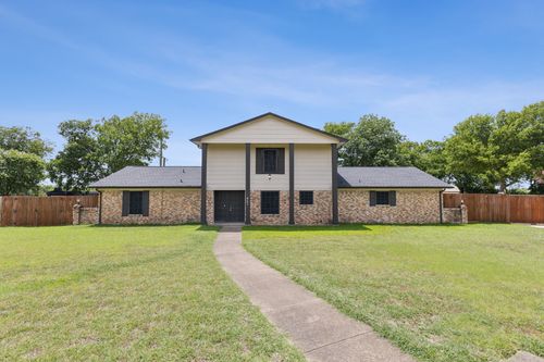 431 Sleepy Top Dr, Glenn Heights, TX, 75154-8166 | Card Image