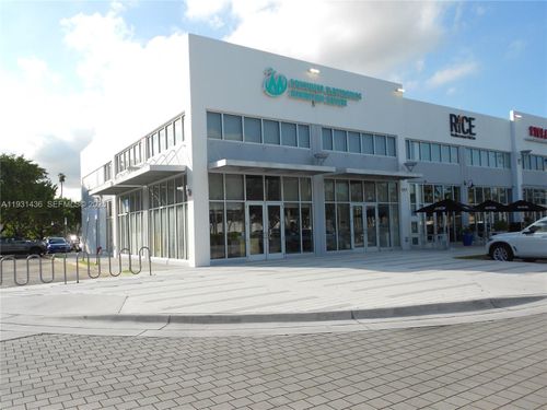 1950 Nw 87th Ave, Doral, FL, 33172-2659 | Card Image