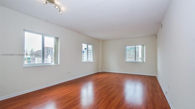 STE-906 - 10 Aragon Ave, Condo with 2 bedrooms, 2 bathrooms and null parking in Coral Gables FL | Image 12