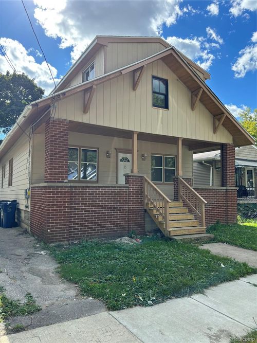 1624 Wisconsin Ave, Flint, MI, 48506-3573 | Card Image