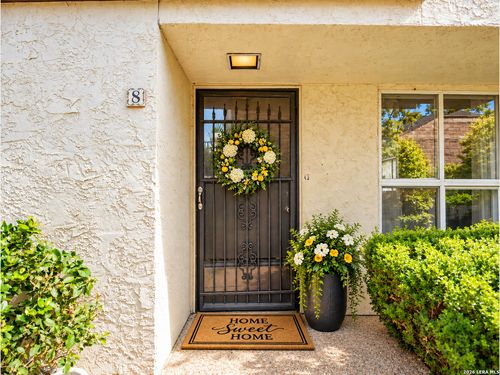 8-7123 Thrush View Ln, San Antonio, TX, 78209-3552 | Card Image