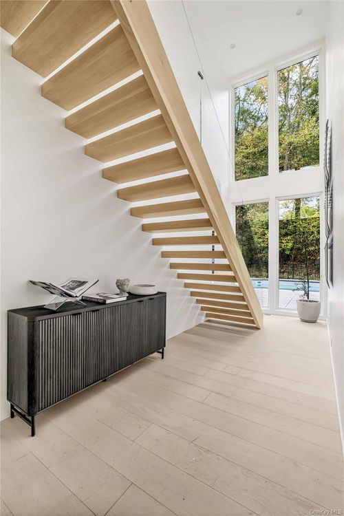 211 Little York Rd, Warwick, NY, 10990-2271 | Card Image