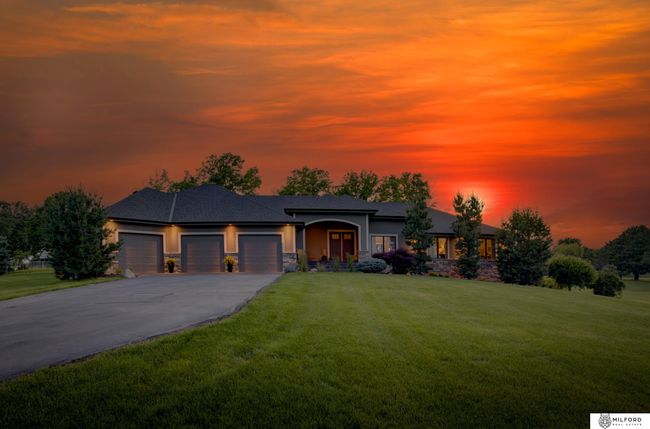 4606 S 184 Th Plz, House other with 4 bedrooms, 6 bathrooms and 3 parking in Omaha NE | Image 9