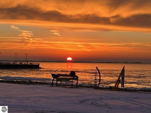 629 W Lake St, Tawas City, MI, 48763-8213 | Card Image
