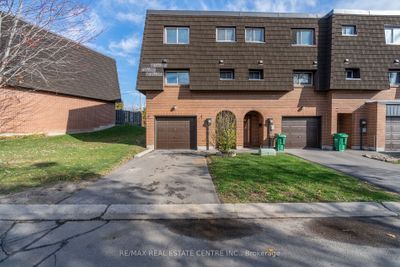 118 Darras Crt, Condo with 4 bedrooms, 2 bathrooms and 2 parking in Brampton ON | Image 3