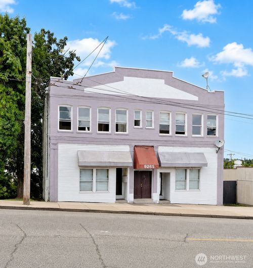 9265 57th Ave S, Seattle, WA, 98118-6047 | Card Image