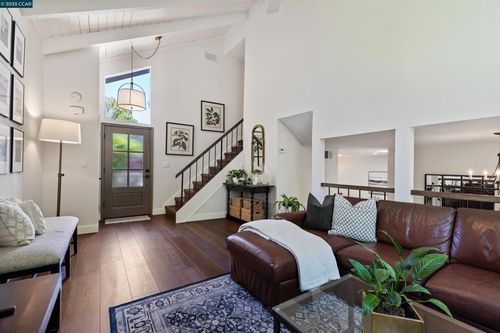 1513 Siskiyou Dr, Walnut Creek, CA, 94598-2116 | Card Image