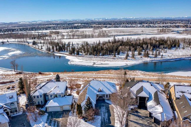 329 Douglasdale Point Se, Home with 4 bedrooms, 2 bathrooms and 6 parking in Calgary AB | Image 35