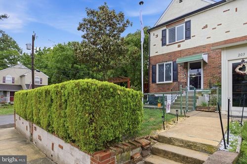 201 Willowbrook Ave, FOLSOM, PA, 19033-2507 | Card Image