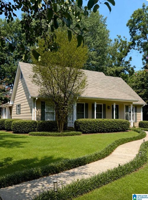 3493 Hurricane Rd, Hoover, AL, 35226-2136 | Card Image