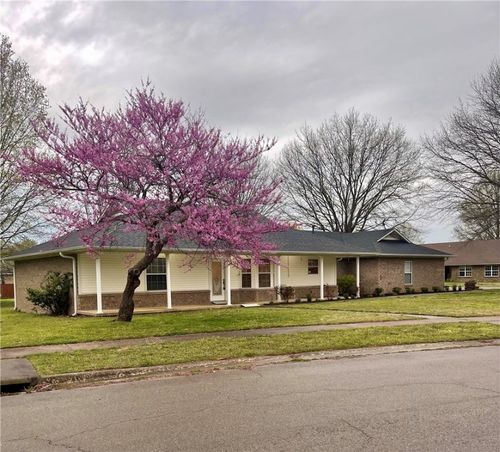 601 Westwood Ave, Prairie Grove, AR, 72753-7905 | Card Image