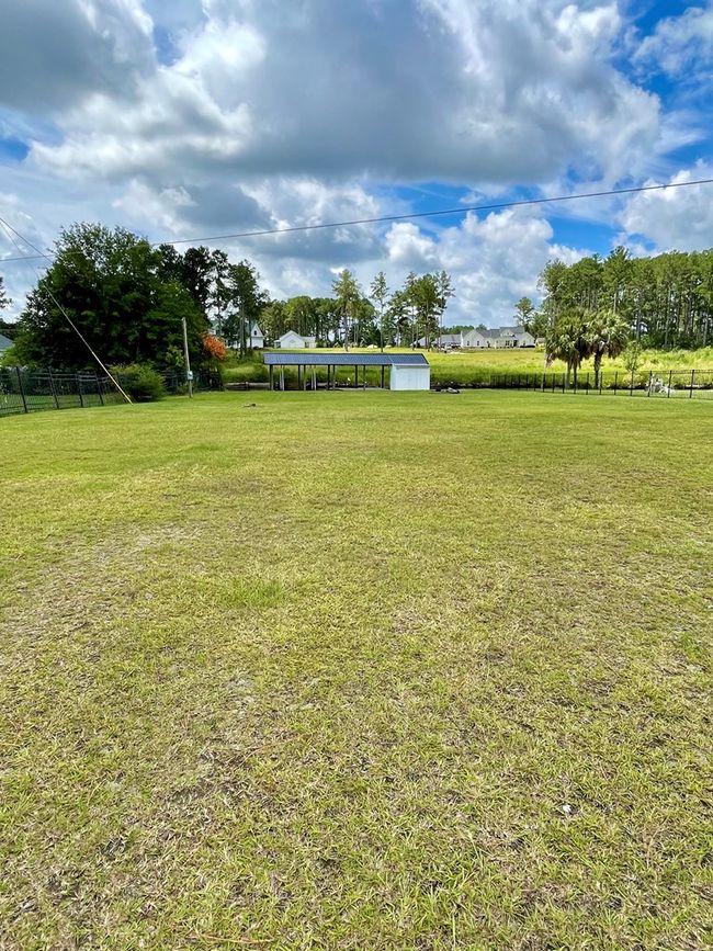 106 Pinedale Dr, Home with 0 bedrooms, 0 bathrooms and null parking in Douglas GA | Image 5
