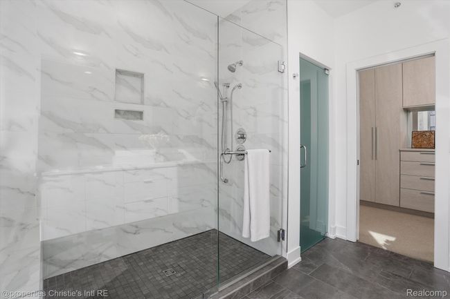 311 Alfred Street | Image 30