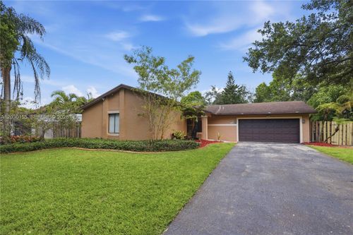 12106 Lymestone Way, Hollywood, FL, 33026-1012 | Card Image