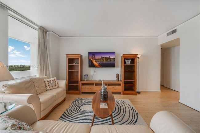 APT-904 - 700 Biltmore Way, Condo with 1 bedrooms, 1 bathrooms and null parking in Coral Gables FL | Image 7