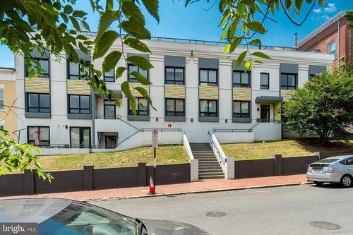 203-2422 17th St Nw, WASHINGTON, DC, 20009-2725 | Card Image