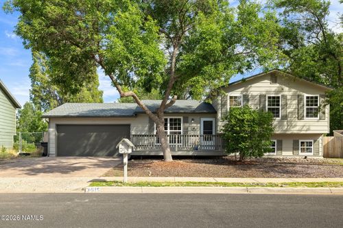 3615 E Fox Lair Drive, Flagstaff, AZ, 86004 | Card Image