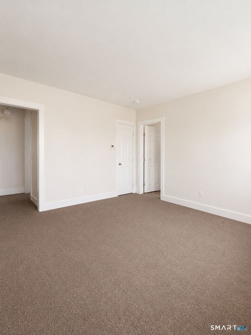 2-16 Coe Ave, Portland, CT, 06480-1400 | Card Image