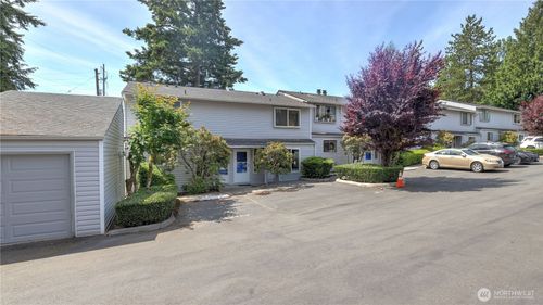 12517 Se 30th Street, Bellevue, WA, 98005 | Card Image