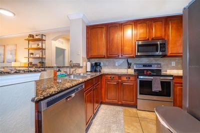 1026 - 909 Charo Parkway, Condo with 4 bedrooms, 3 bathrooms and null parking in Davenport FL | Image 3