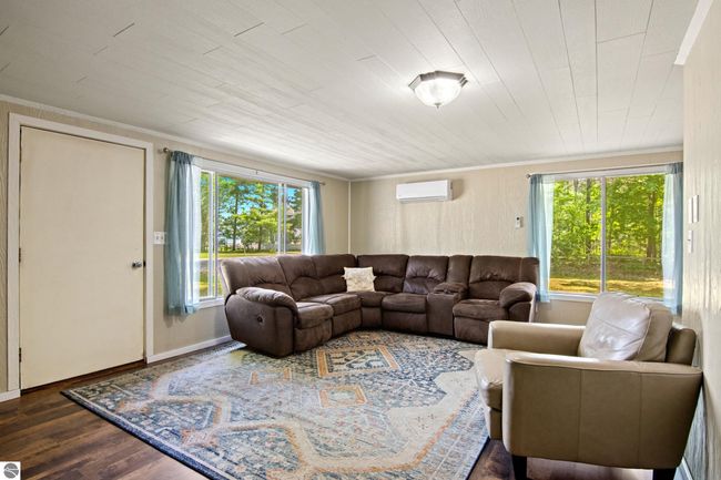 6015 Crystal Beach Rd Nw, House other with 4 bedrooms, 2 bathrooms and null parking in Rapid City MI | Image 11