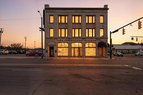 70 Park Ave W, Mansfield, OH, 44902-1624 | Card Image