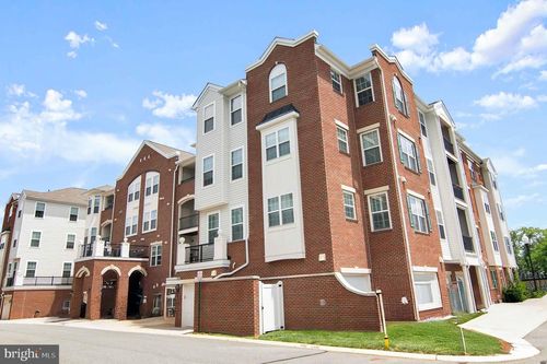 apt-306-10273 Fountain Cir, Manassas, VA, 20110-2828 | Card Image