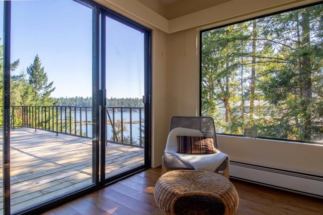 1361 Sturdies Bay Road, House other with 2 bedrooms, 1 bathrooms and 3 parking in Galiano Island BC | Image 5