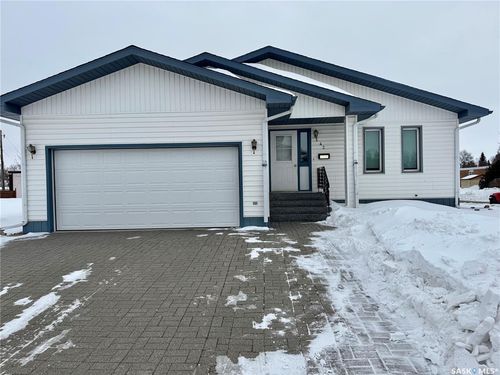 43 Clarke Avenue, Yorkton, SK, S3N2M2 | Card Image
