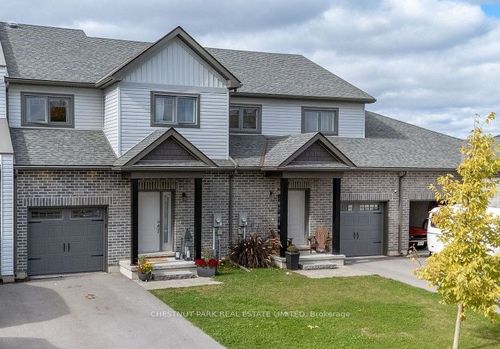 43 Curtis St, Picton, ON, K0K2T0 | Card Image