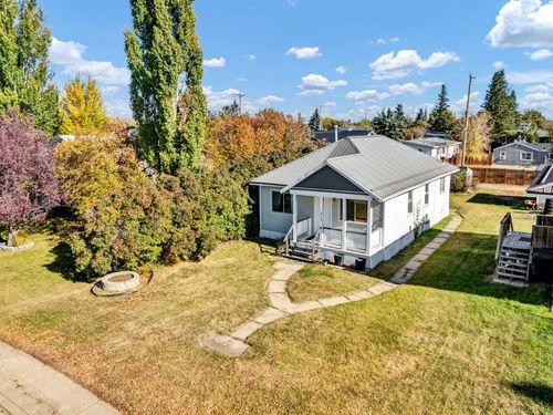 517 Iris St, Rosemary, AB, T0J2W0 | Card Image