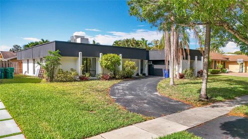 10430 Sw 51st St, Cooper City, FL, 33328-4909 | Card Image