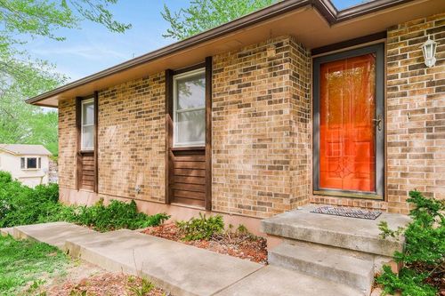 409 Creach Dr, Warrensburg, MO, 64093-1971 | Card Image