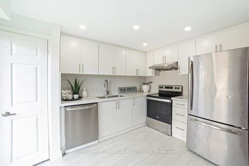 733 Parkview Cres, Cambridge, ON, N3H5A1 | Card Image