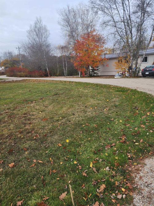 {{alt}} | Card Image