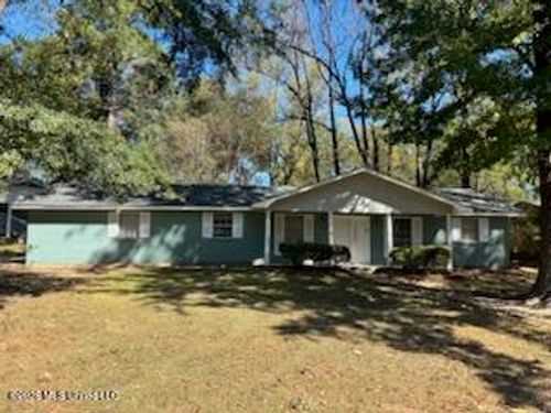 3056 Suncrest Dr, Jackson, MS, 39212-2563 | Card Image