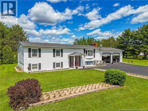 261 Rte 105, Maugerville, NB, E3A8P1 | Card Image