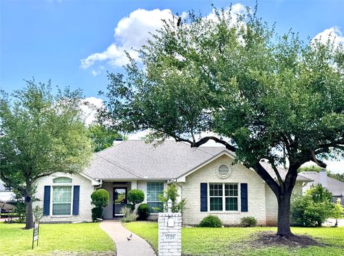 1128 Heatherwood, Hewitt, TX, 76643-3968 | Card Image
