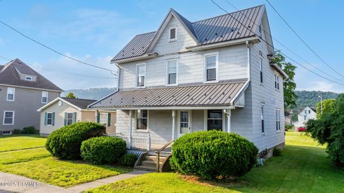 820 E 2nd St, Nescopeck, PA, 18635-1413 | Card Image