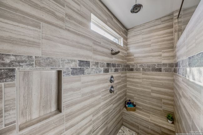 7939 Blackhawk Pass, House other with 4 bedrooms, 4 bathrooms and null parking in San Antonio TX | Image 31