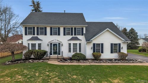 4190 Thornwood Ln, Buffalo, NY, 14221-7362 | Card Image