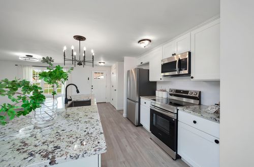 5 Raintree Cv, Jackson, TN, 38305-2424 | Card Image