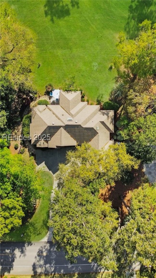 127 Moss Creek Dr, House other with 3 bedrooms, 3 bathrooms and null parking in Hilton Head Island SC | Image 69