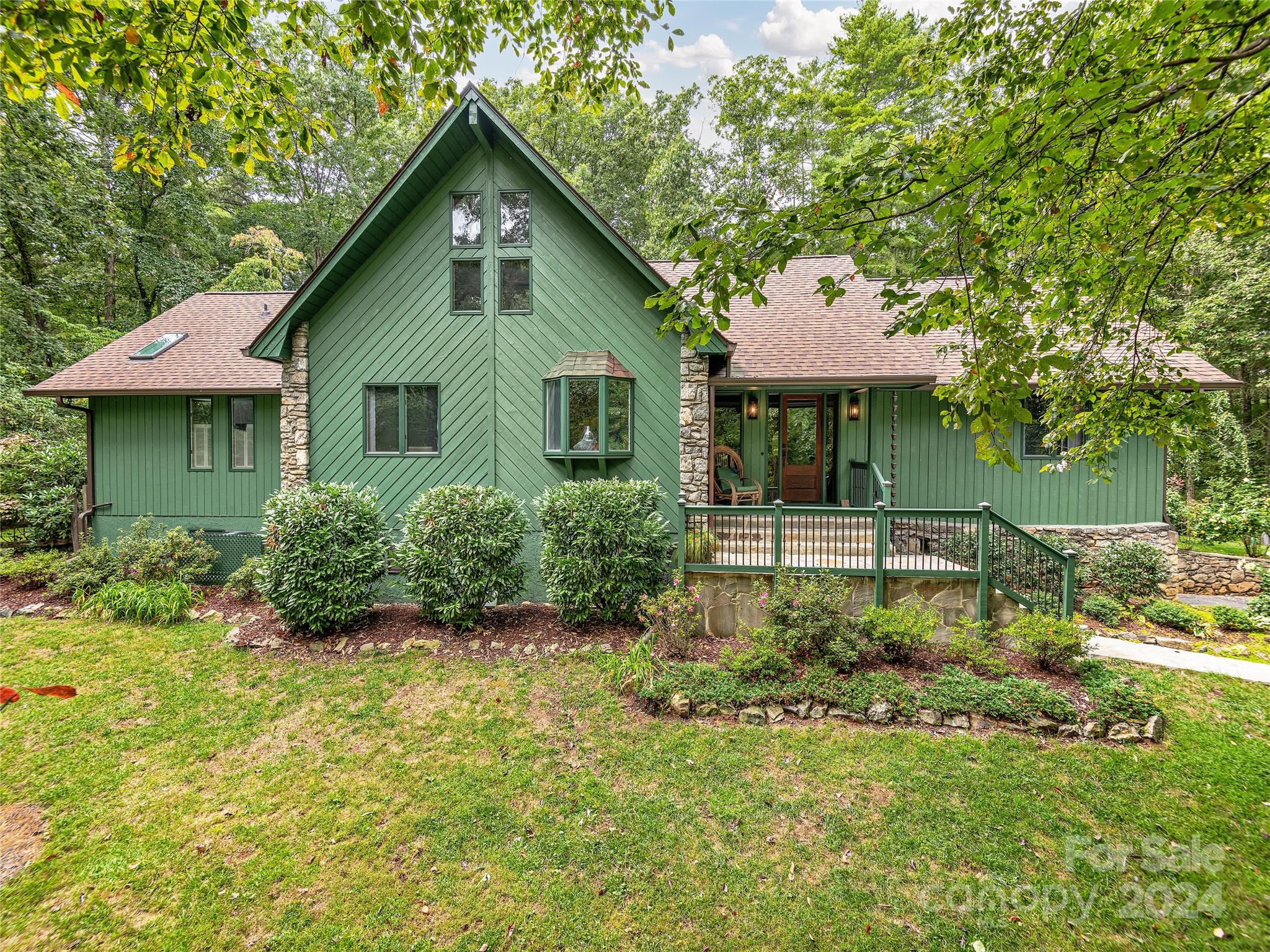 Acorn Rd, Asheville, NC 28804