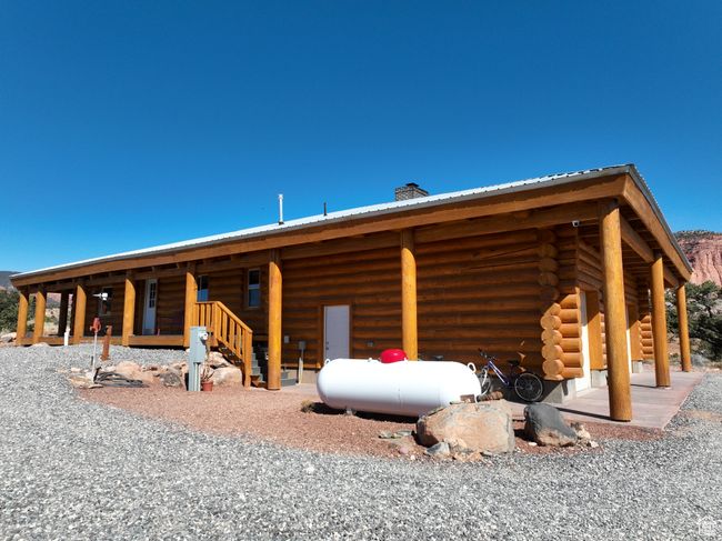 View of stable | Image 36