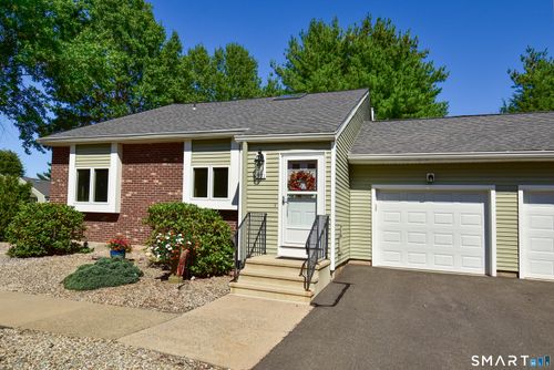 301-301 Sand Stone Dr, South Windsor, CT, 06074-2875 | Card Image