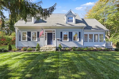 40 Grandview Ave, Lincoln, RI, 02865-2903 | Card Image