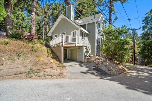746 W Victoria Ct, Lake Arrowhead, CA, 92352 | Card Image