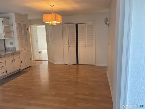 4 Mckendry Ct, Norwalk, CT, 06853-1018 | Card Image